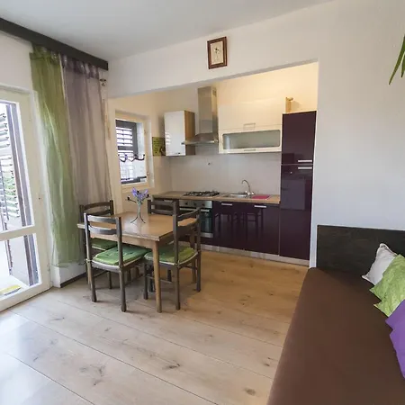 Apartment Rebeka *