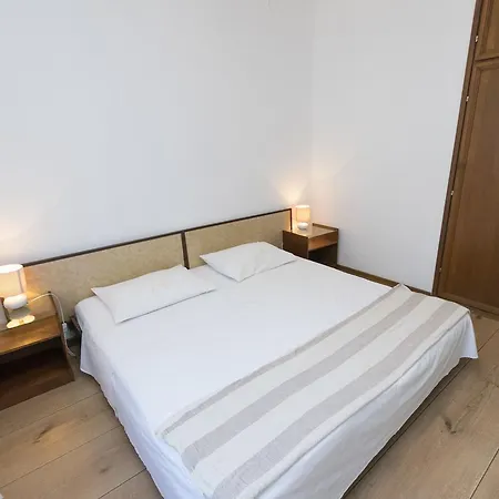 Rebeka Apartment