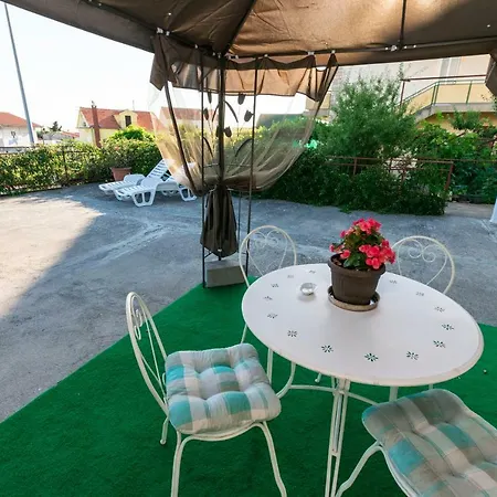Apartment Rebeka Primosten